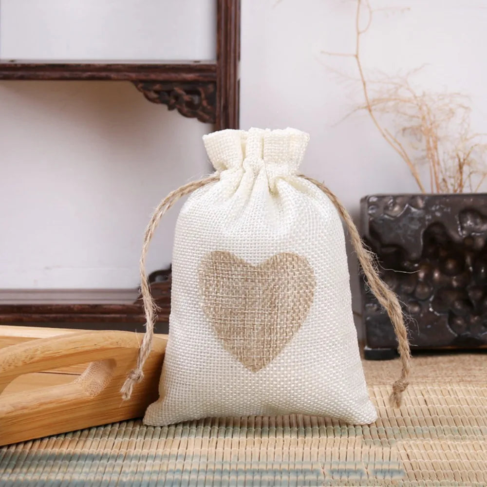 1Pcs Valentine’s Day Linen Drawstring Bags Candy Biscuits Pouchs Burlap Jewelry Storage Bags Wedding Favors Gift Packaging Bags